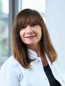 Dr. med. univ. Freja Tomandl